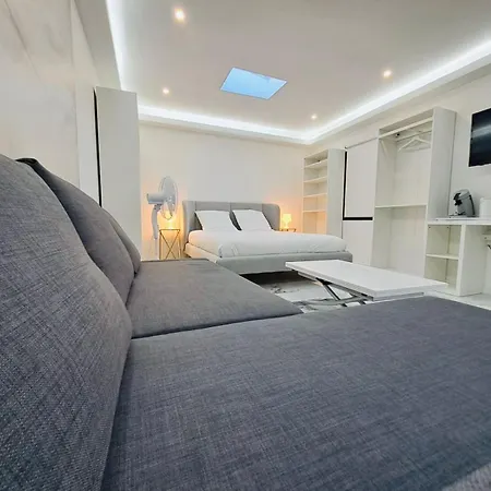 Appartement Spacieux Metro 14 Paris *